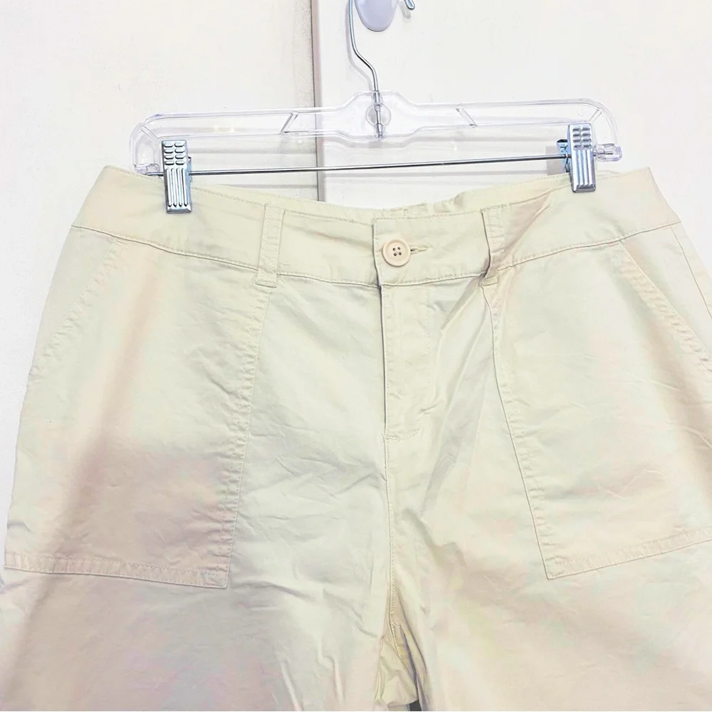 ST. JOHN’S BAY stretch lightweight woven cotton khaki zip fly shorts 14P